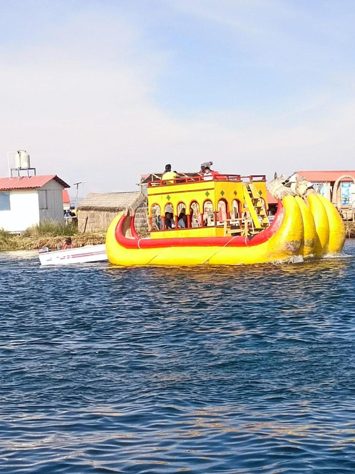 Hostal Vista Al Lago Titicaca Puno Luaran gambar